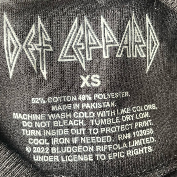 DEF LEPPARD NWT Crewneck Sweater - Picture 7 of 11